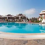 в комплексе Royal Life Apartment *