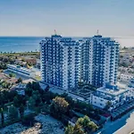 Apartment в комплексе Royal Life *
