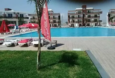 Apartment в комплексе Royal Life *